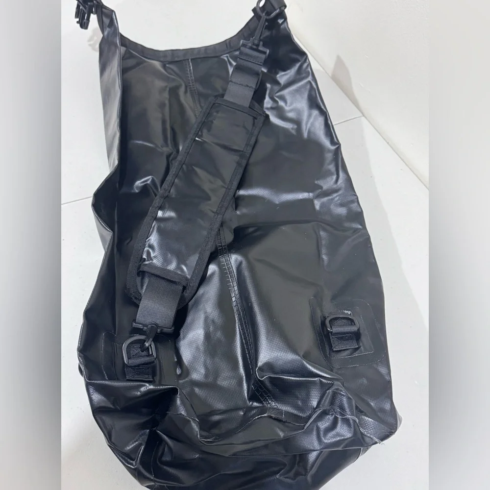 Omgear Black Duffel Bag